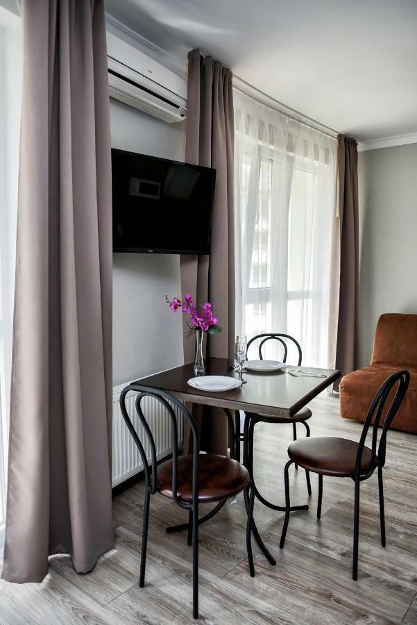 Apart Reserve Sloboda Loft Ivano-Frankivsk Ngoại thất bức ảnh