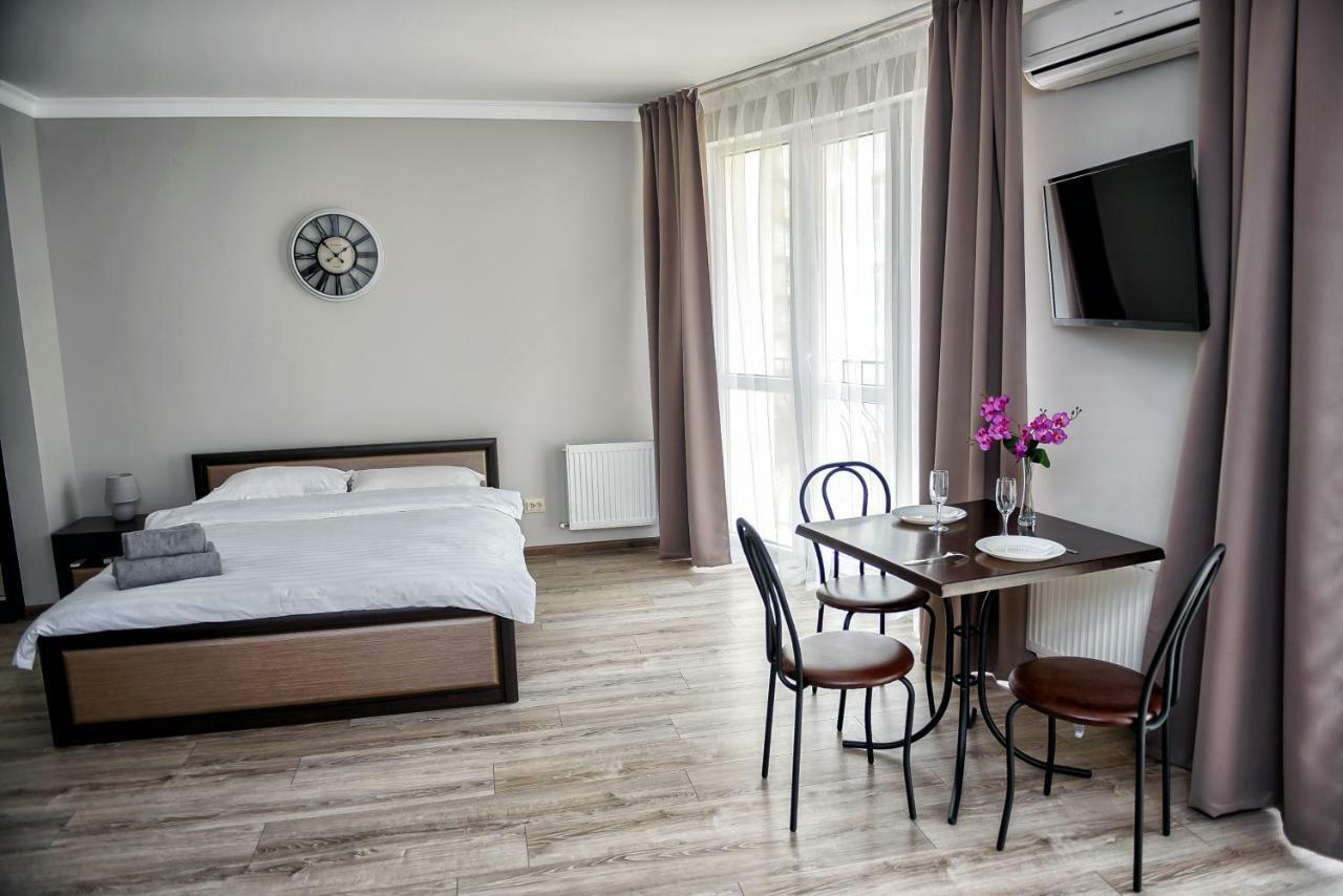 Apart Reserve Sloboda Loft Ivano-Frankivsk Ngoại thất bức ảnh